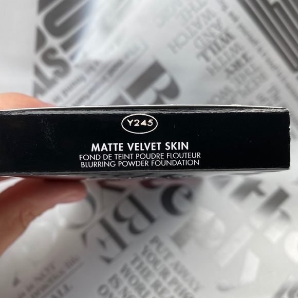 3 Pc New Makeup Bundle - Picture 4 of 12